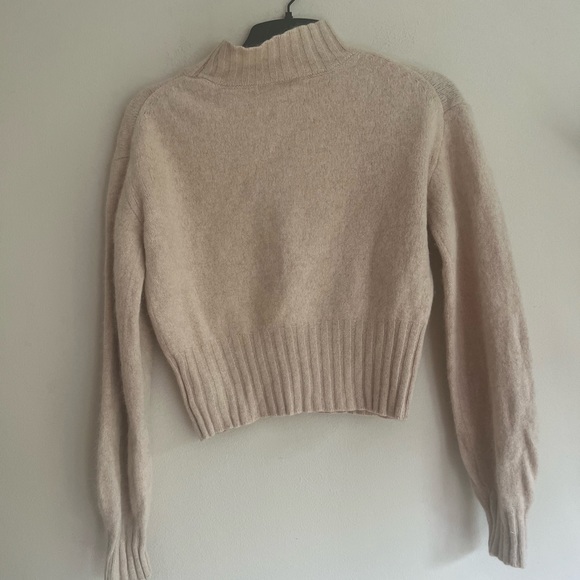 Fray I.D woman’s turtleneck crop sweater - Picture 6 of 7
